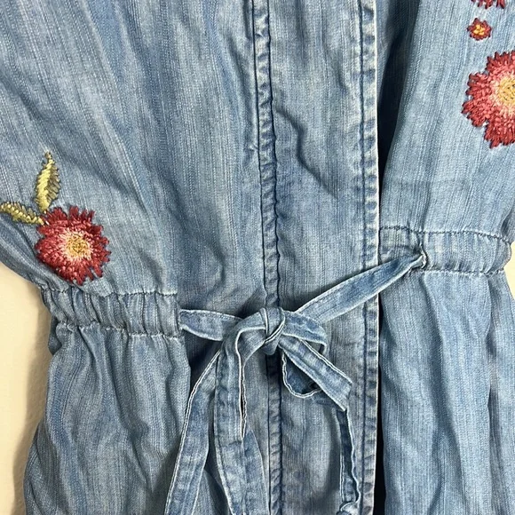 Love 8 Soft Denim Embroidered Boho Top SZ S - Picture 4 of 6
